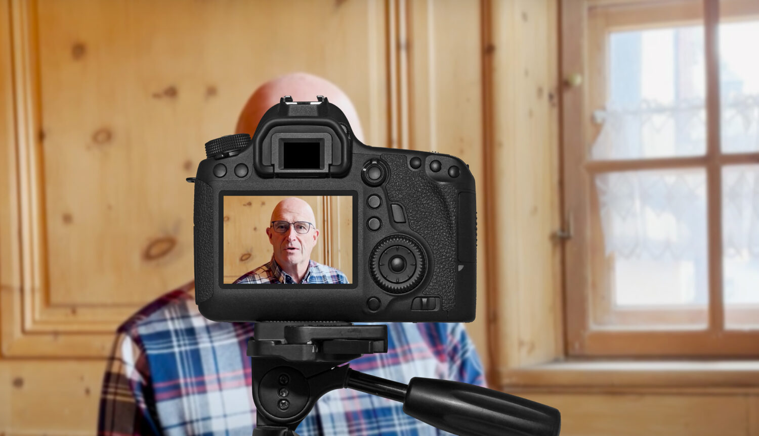 Für die Kampagne haben wir Video-Interviews gedreht. Darstellung der Videodrehs mit den Unterstützer:innen der Stiftung Scaletta